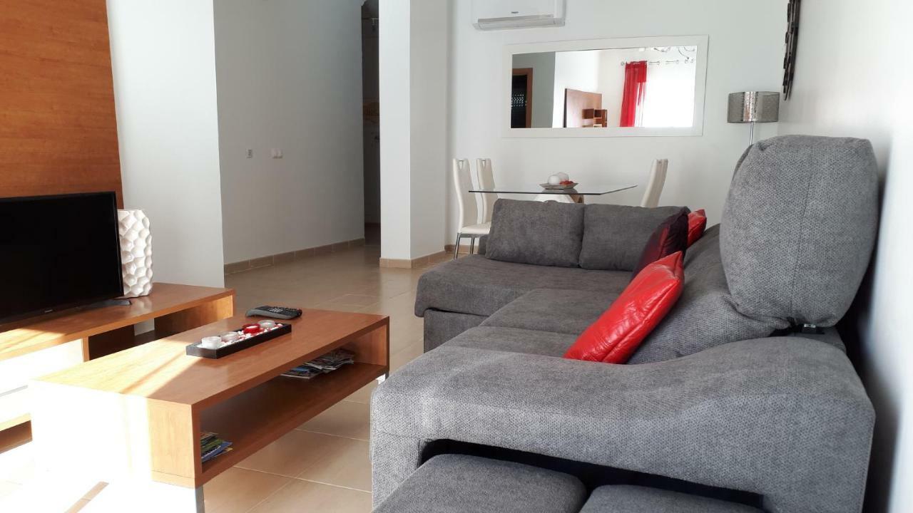 Lovely New W/ Pool Appartement